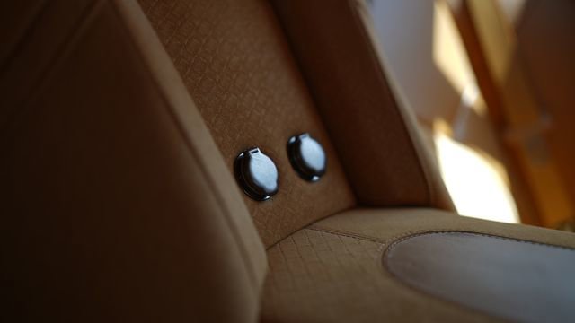 Used 2012 Fisker Karma EcoSport RWD image 40