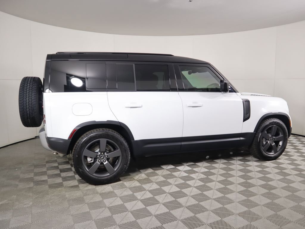 New 2025 Land Rover Defender 110 S AWD/4WD image 4