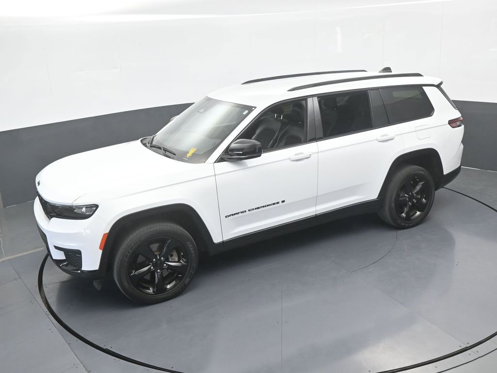 Used 2023 Jeep Grand Cherokee L Laredo RWD image 51