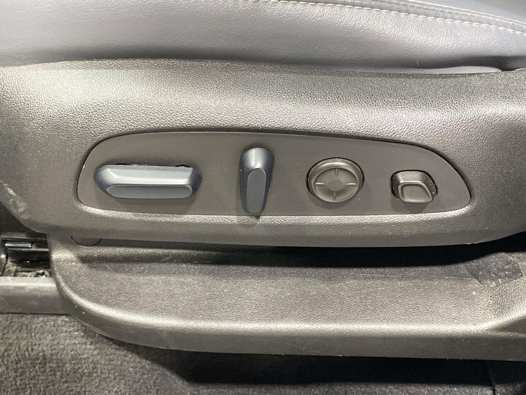 Used 2024 Buick Enclave Premium image 14