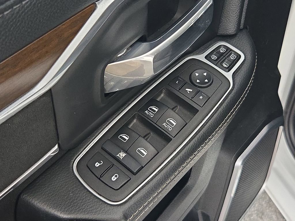 Used 2024 RAM 2500 Laramie image 29