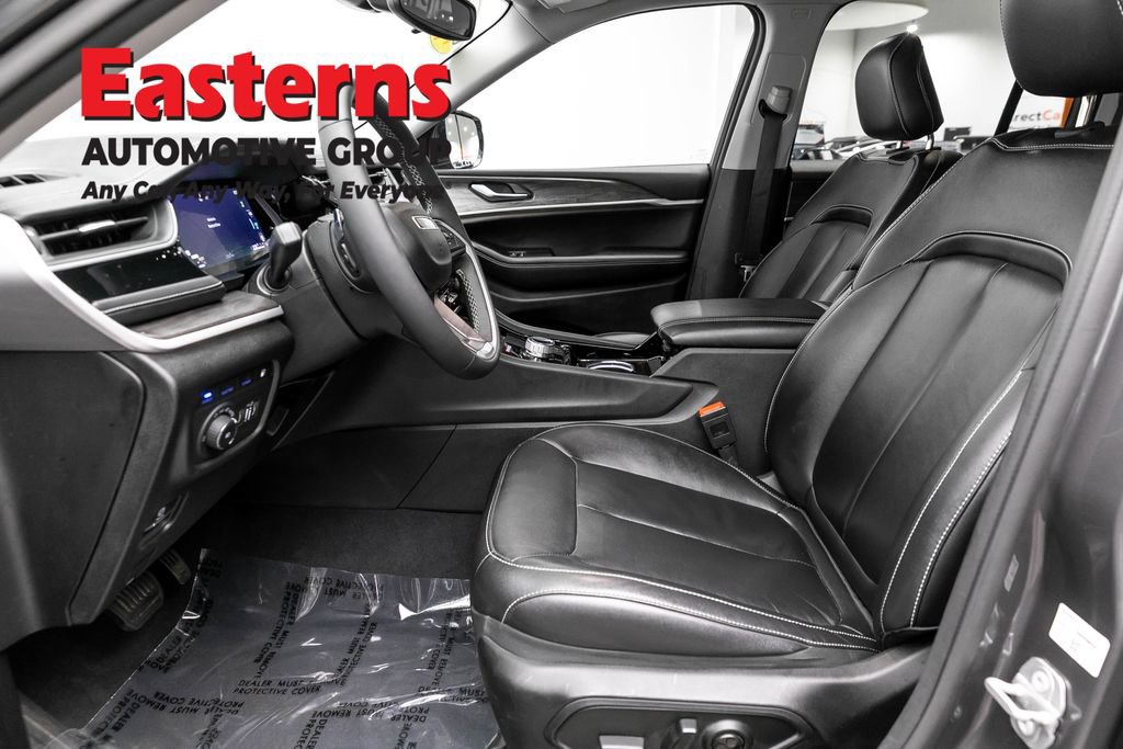 Used 2022 Jeep Grand Cherokee Limited 4xe AWD/4WD image 14