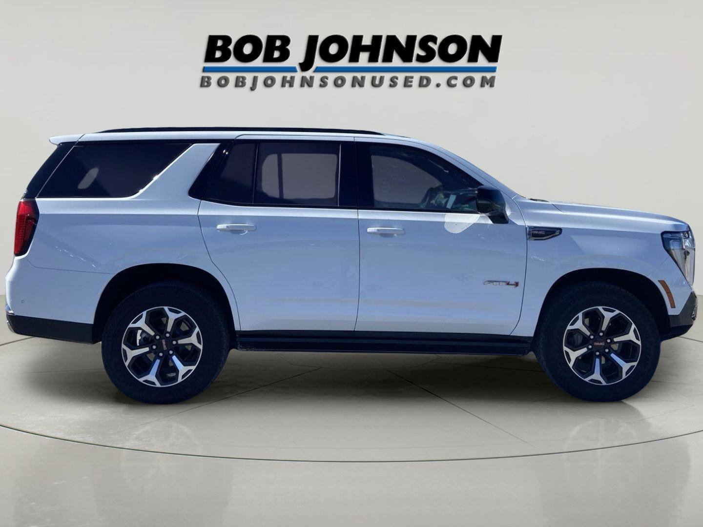 Used 2026 GMC Yukon AT4 w/ AT4 Premium Package AWD/4WD image 2