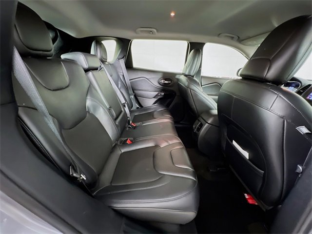 Used 2020 Jeep Cherokee Latitude Plus image 39