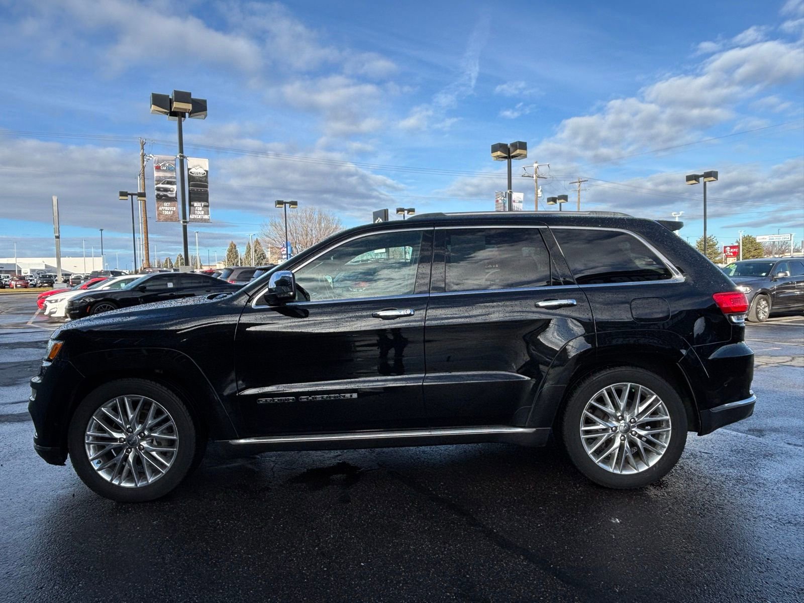 Used 2017 Jeep Grand Cherokee Summit image 8
