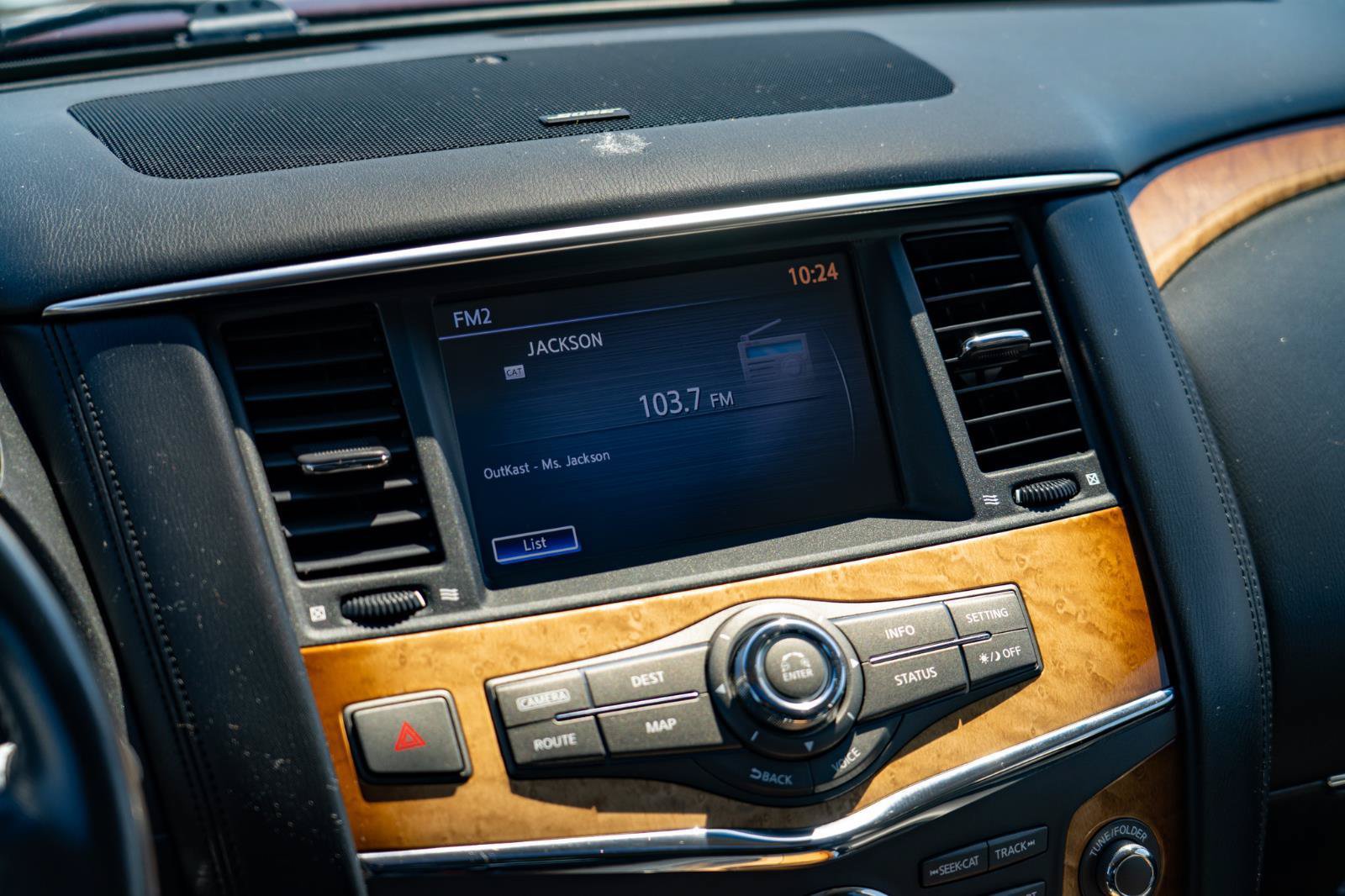 Used 2011 INFINITI QX56 4WD w/ Theater Pkg image 21