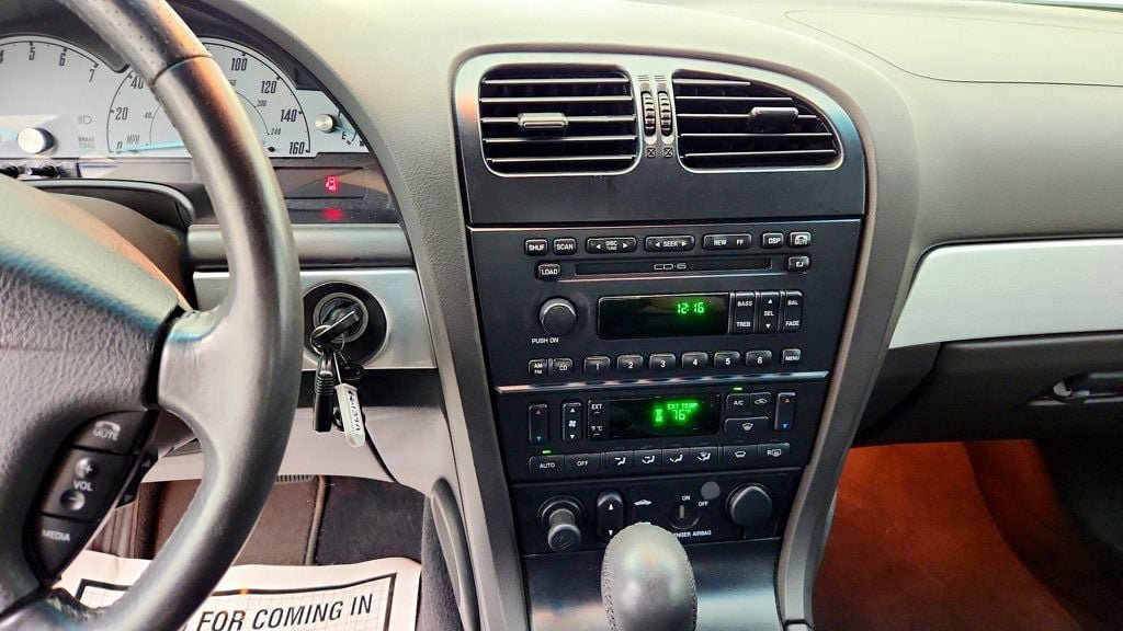 Used 2002 Ford Thunderbird RWD image 18