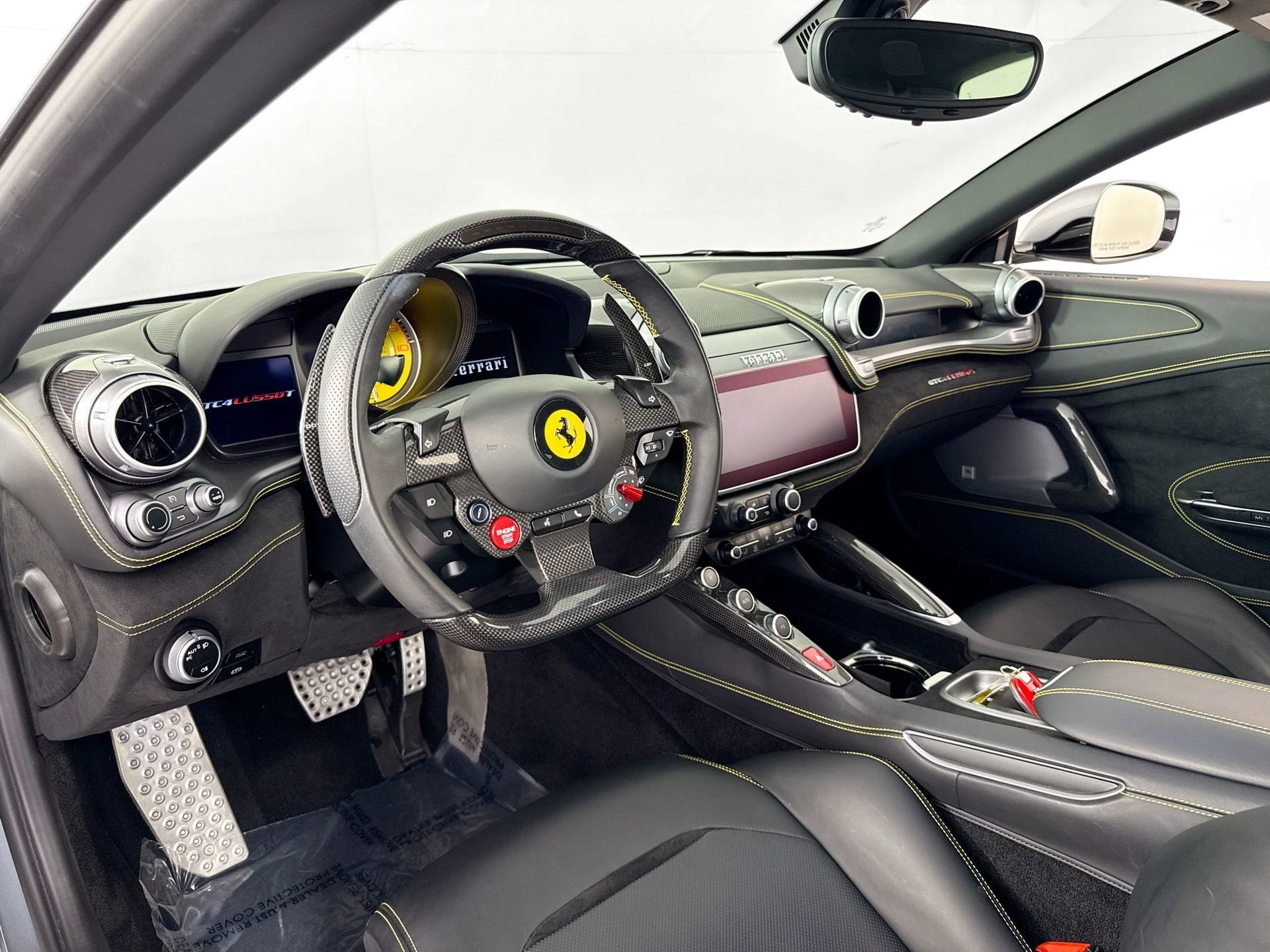 Certified 2019 Ferrari GTC4Lusso T RWD image 20
