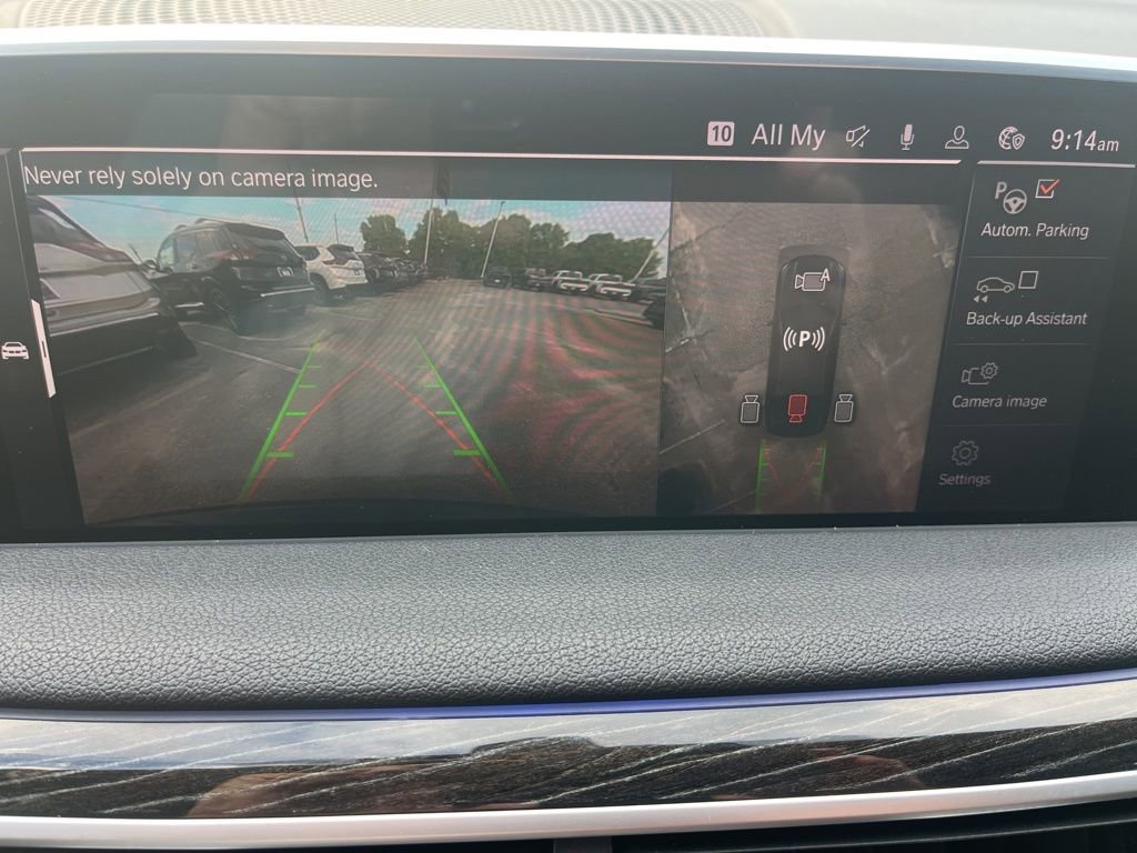 Used 2021 BMW 740i w/ M Sport Package image 15