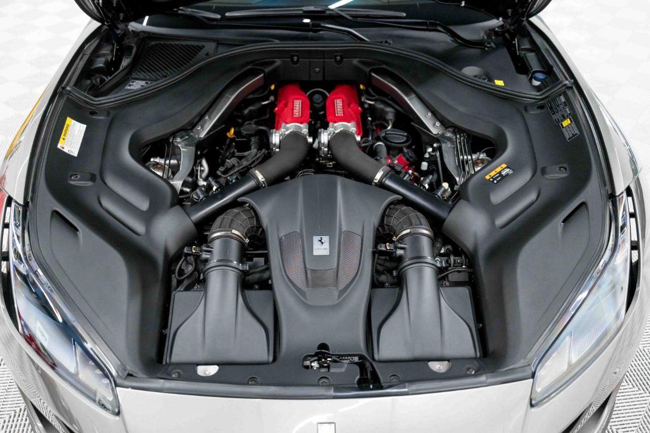 Used 2020 Ferrari Portofino RWD image 97