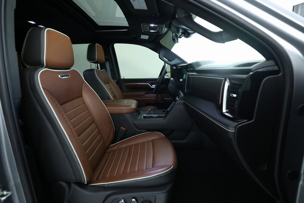 Used 2024 GMC Sierra 2500 Denali Ultimate image 16