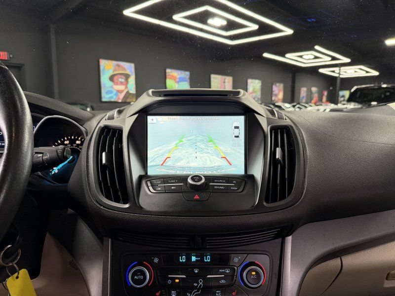 Used 2018 Ford Escape SEL FWD image 13