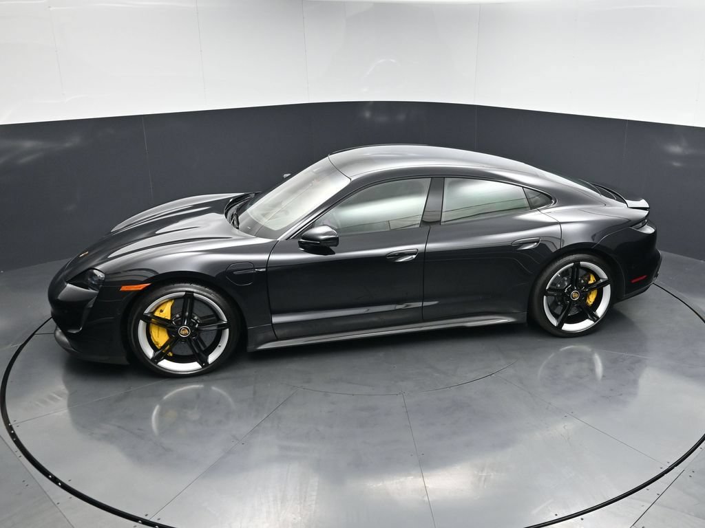 Certified 2024 Porsche Taycan Turbo S w/ Premium Package AWD/4WD image 18
