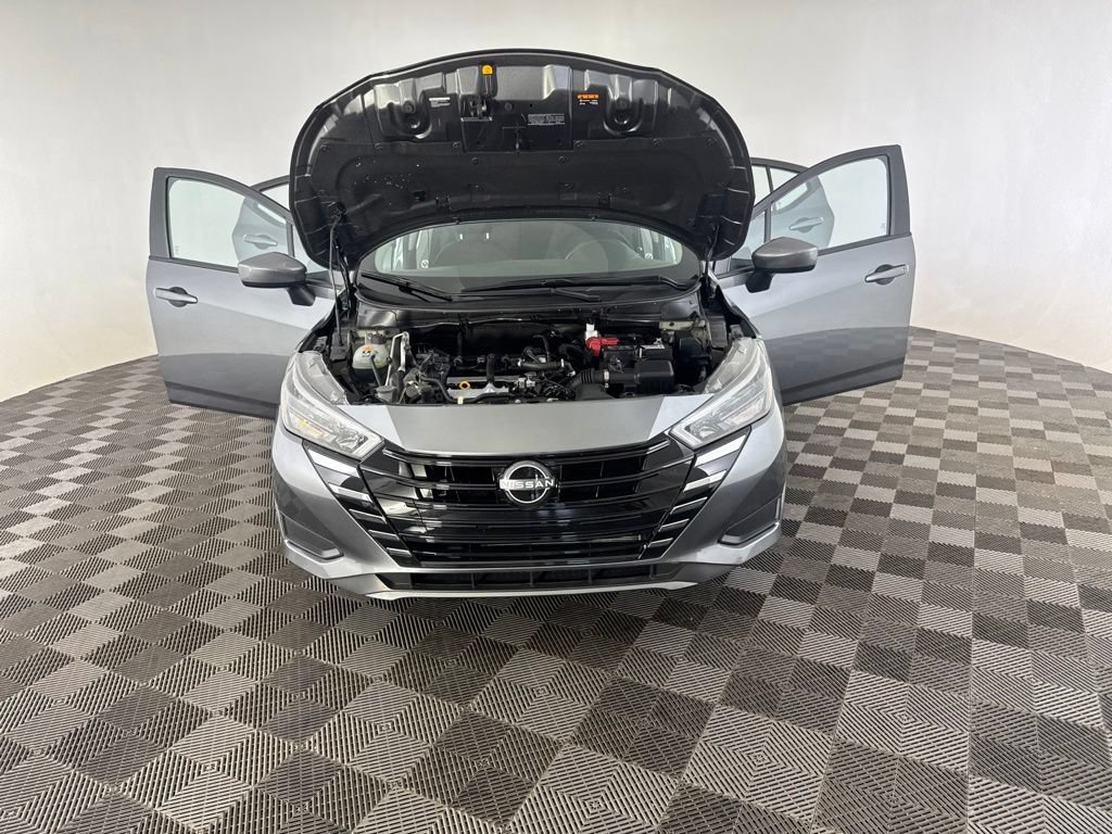 Used 2025 Nissan Versa SV FWD image 12