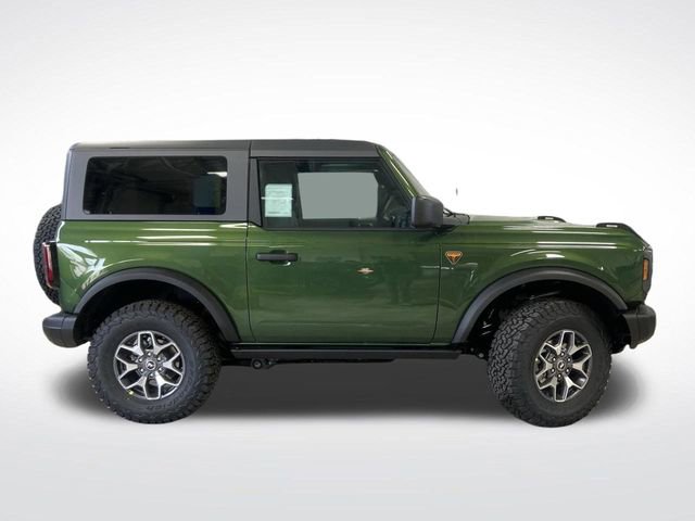 New 2025 Ford Bronco Badlands image 2