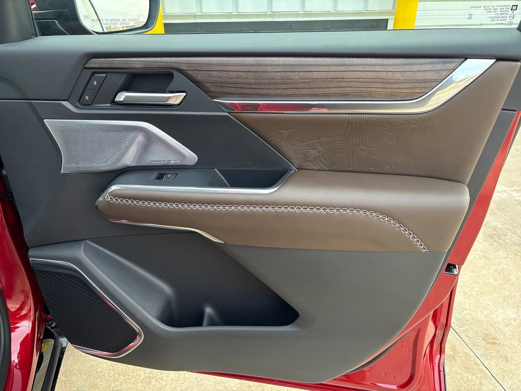 New 2026 GMC Acadia Denali Ultimate w/ LPO, Floor Liner Package image 52