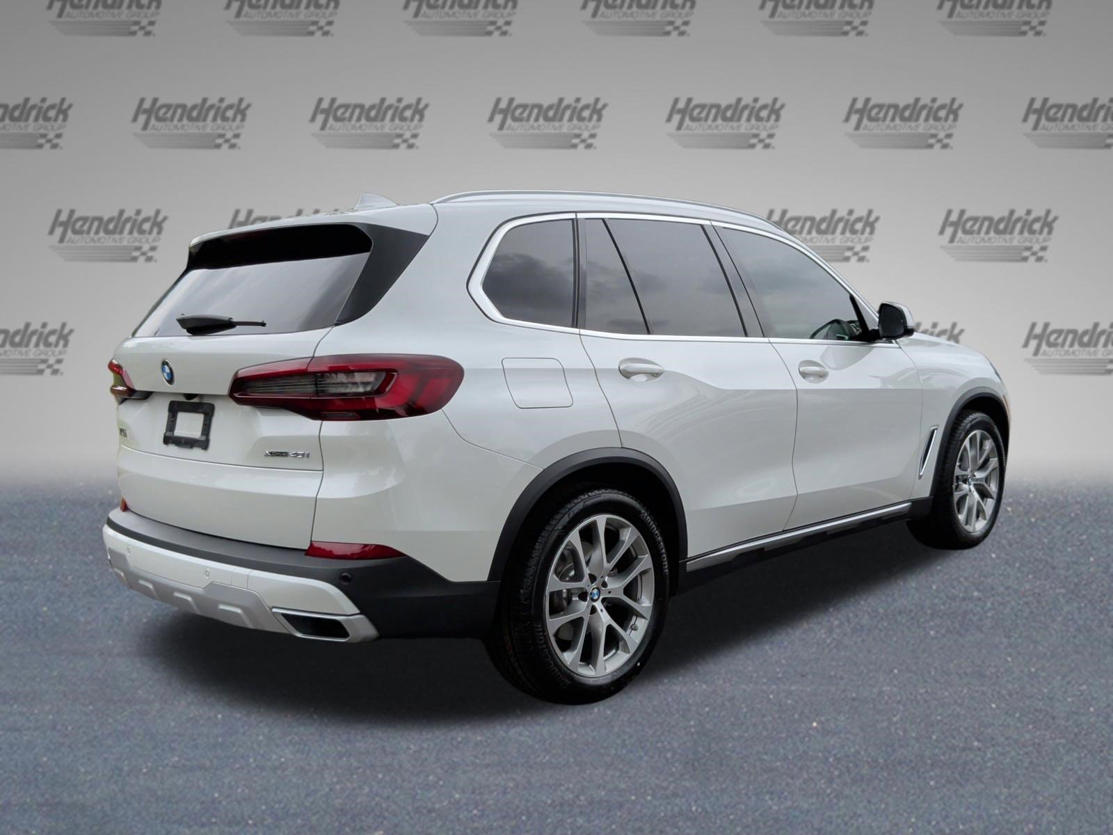 Used 2022 BMW X5 xDrive40i w/ Premium Package AWD/4WD image 7
