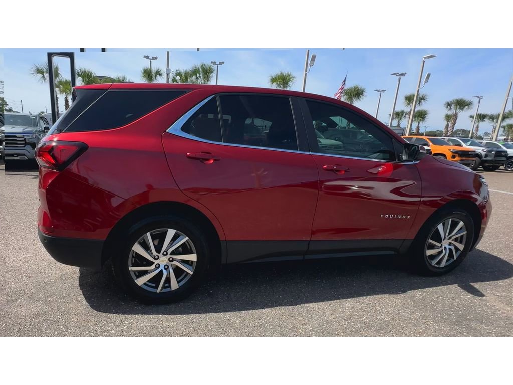 Used 2024 Chevrolet Equinox LT FWD image 2
