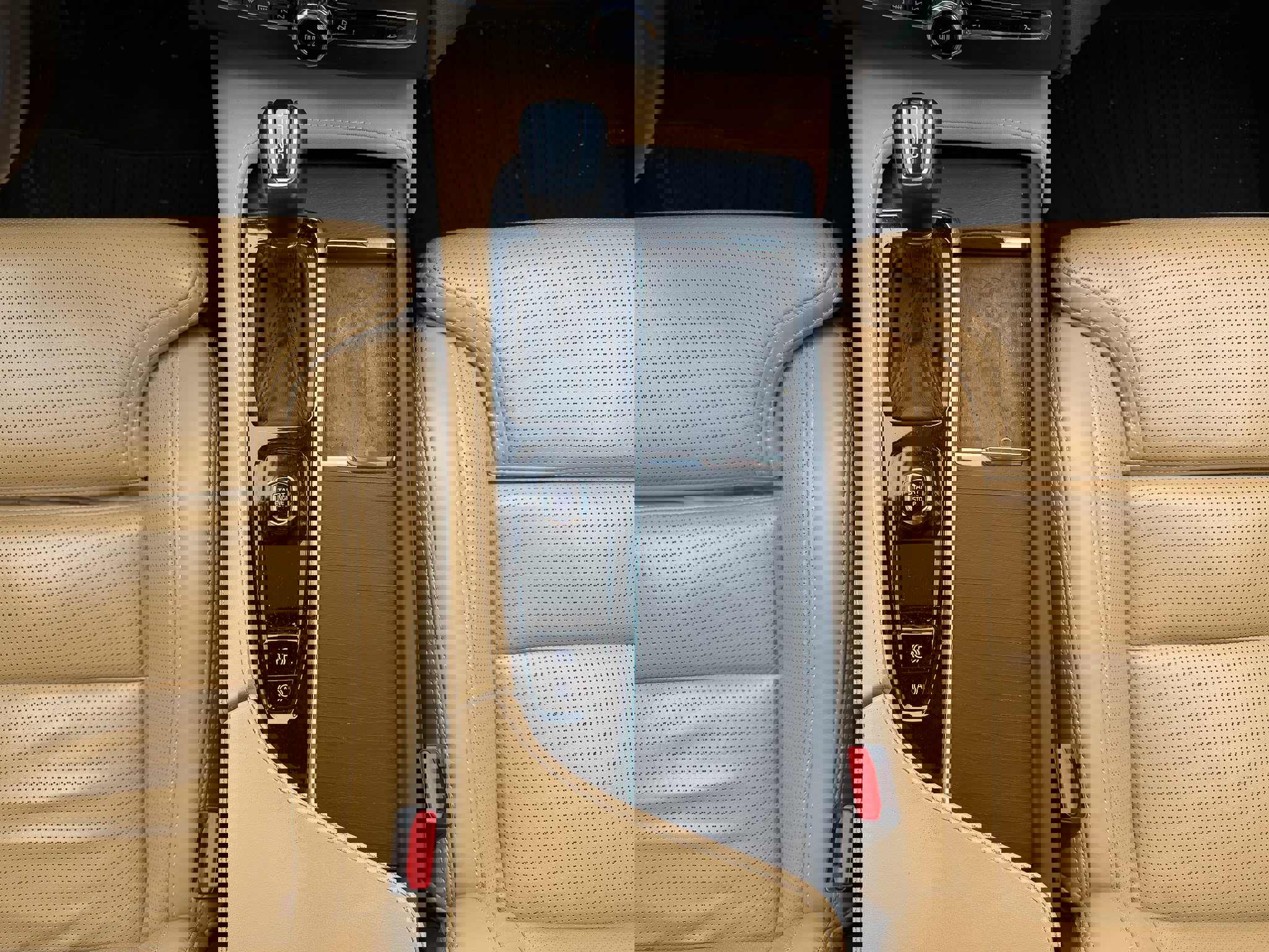 Certified 2022 Volvo XC90 T6 Inscription w/ Advanced Package image 36