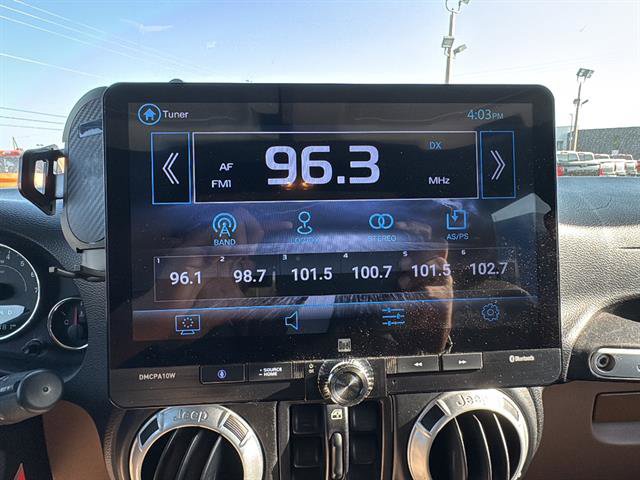 Used 2014 Jeep Wrangler Unlimited Sahara w/ Max Tow Package image 17