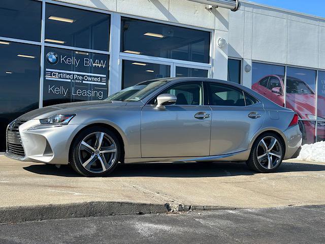 Used 2018 Lexus IS 300 AWD image 4