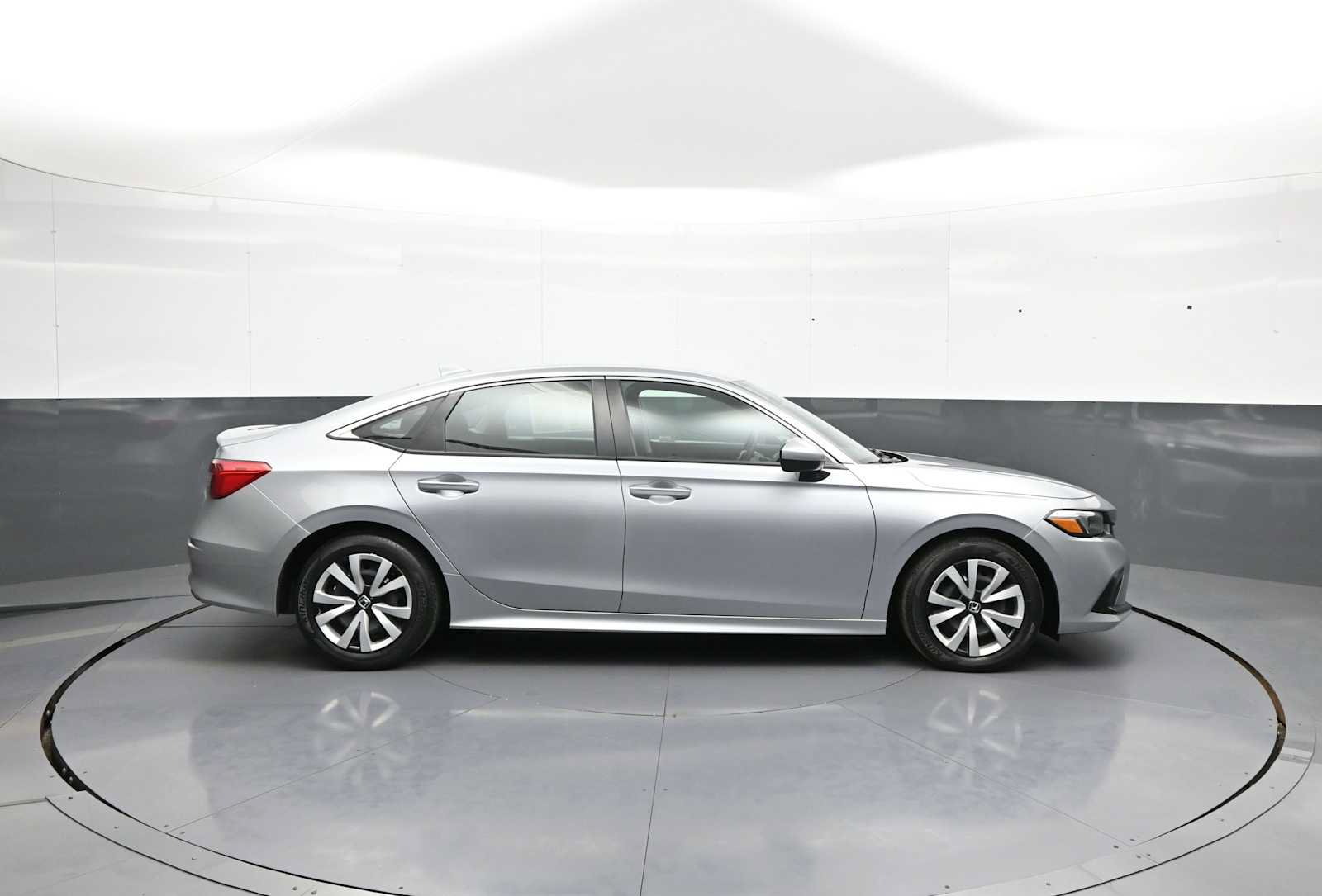 Used 2024 Honda Civic LX image 5