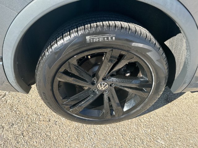 Used 2023 Volkswagen Tiguan SE R-Line AWD/4WD image 59