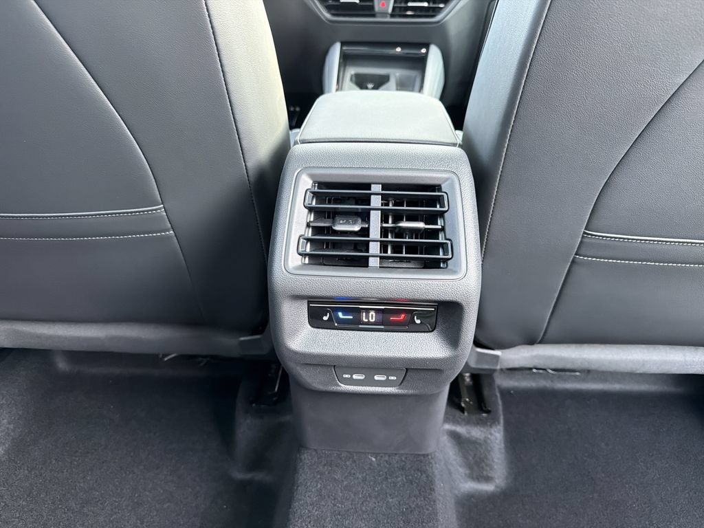 New 2026 Volkswagen Tiguan SEL R-Line AWD/4WD image 21