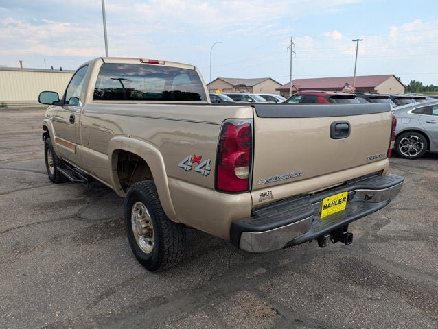 Used 2004 Chevrolet Silverado 2500 LS w/ Snow Plow Prep Package AWD/4WD image 6
