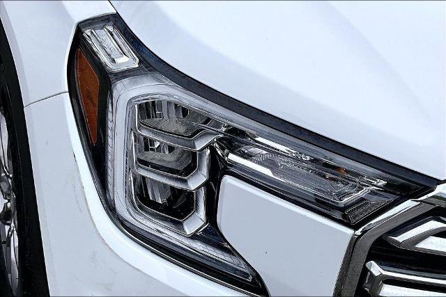 Used 2024 GMC Terrain SLT image 28