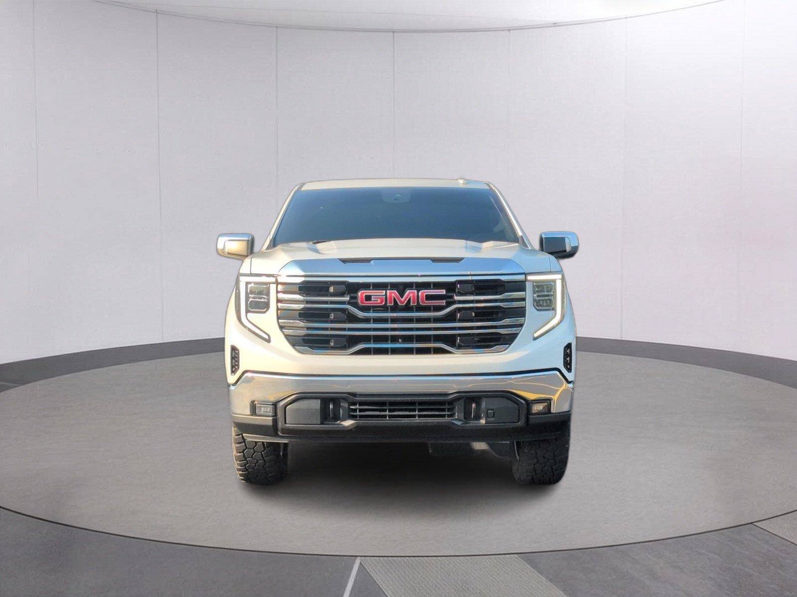 Used 2023 GMC Sierra 1500 SLT w/ SLT Premium Package AWD/4WD image 10