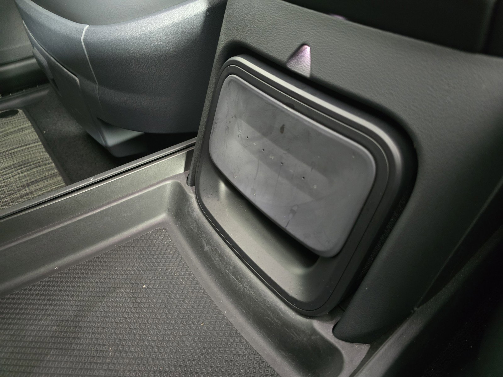 Used 2022 Rivian R1S Launch Edition image 33