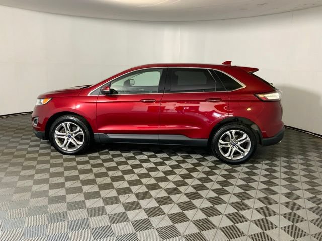 Used 2016 Ford Edge Titanium w/ Technology Package AWD/4WD image 11