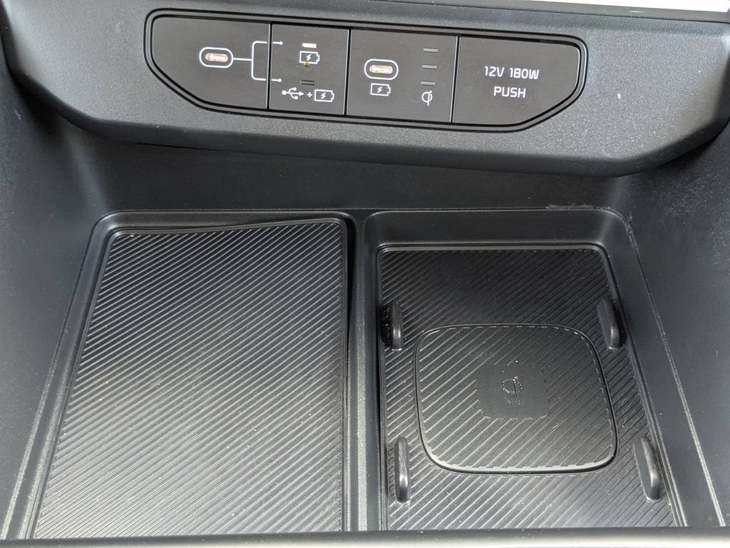 Used 2025 Kia Carnival SX Prestige FWD image 35