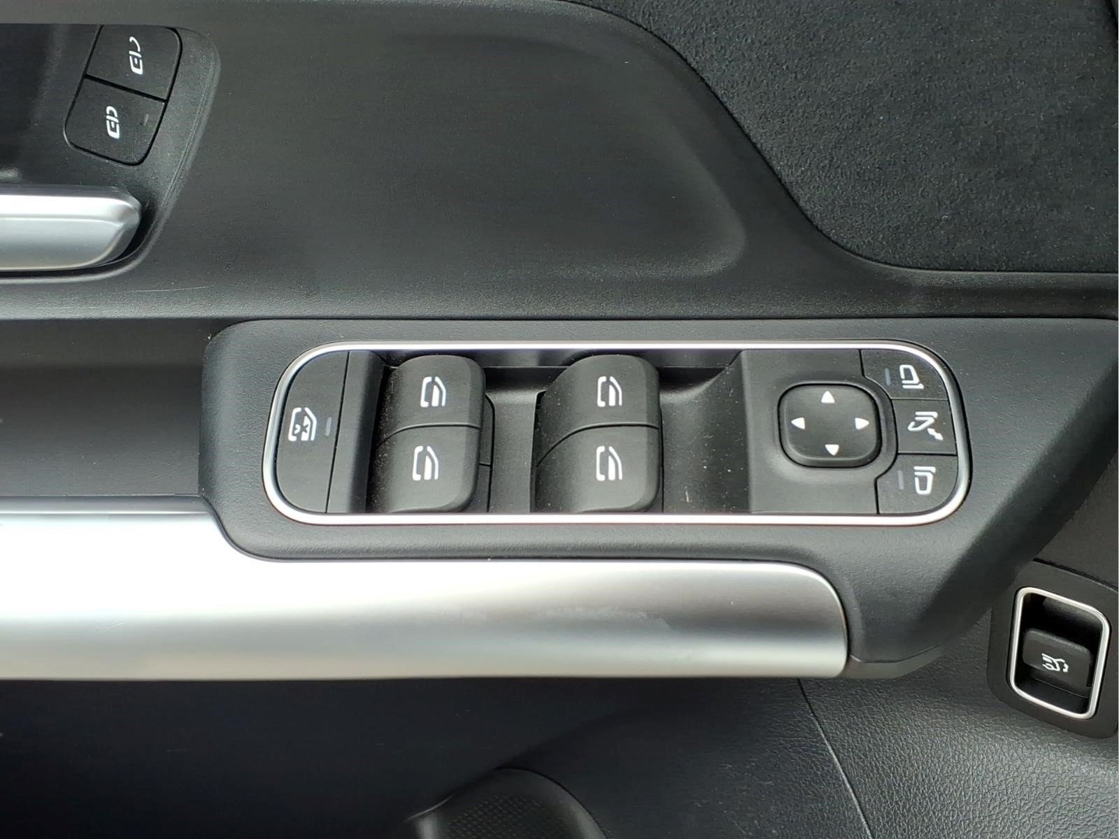 Certified 2024 Mercedes-Benz GLA 35 AMG 4MATIC image 27