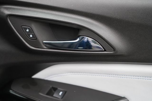 Used 2024 Chevrolet Trax LT w/ LT Convenience Package FWD image 55