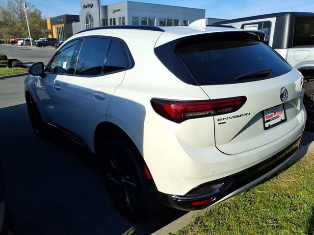 Used 2023 Buick Envision Essence w/ Sport Touring Package image 10