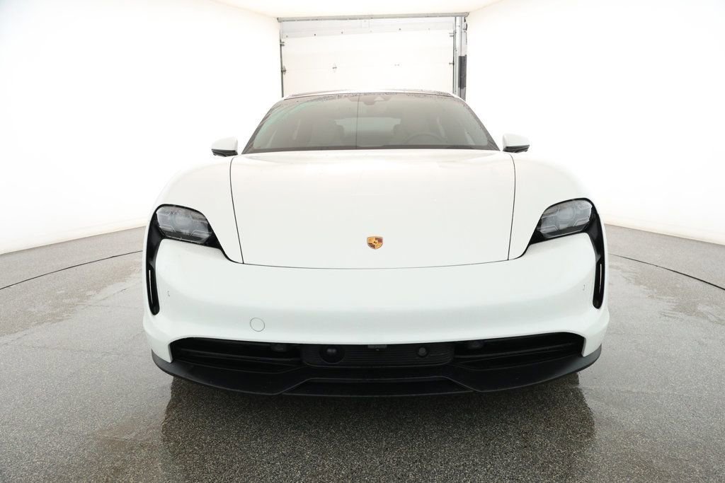 Used 2022 Porsche Taycan 4S image 2