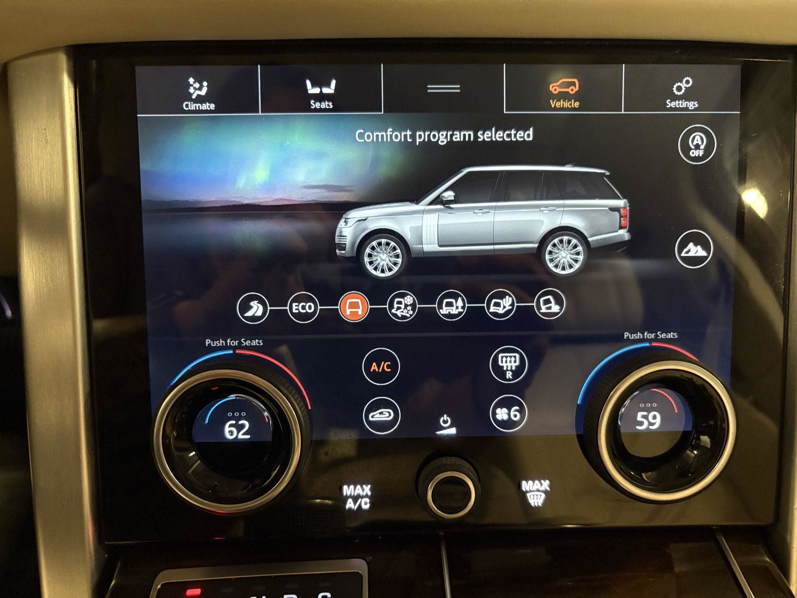 Used 2020 Land Rover Range Rover HSE AWD/4WD image 19