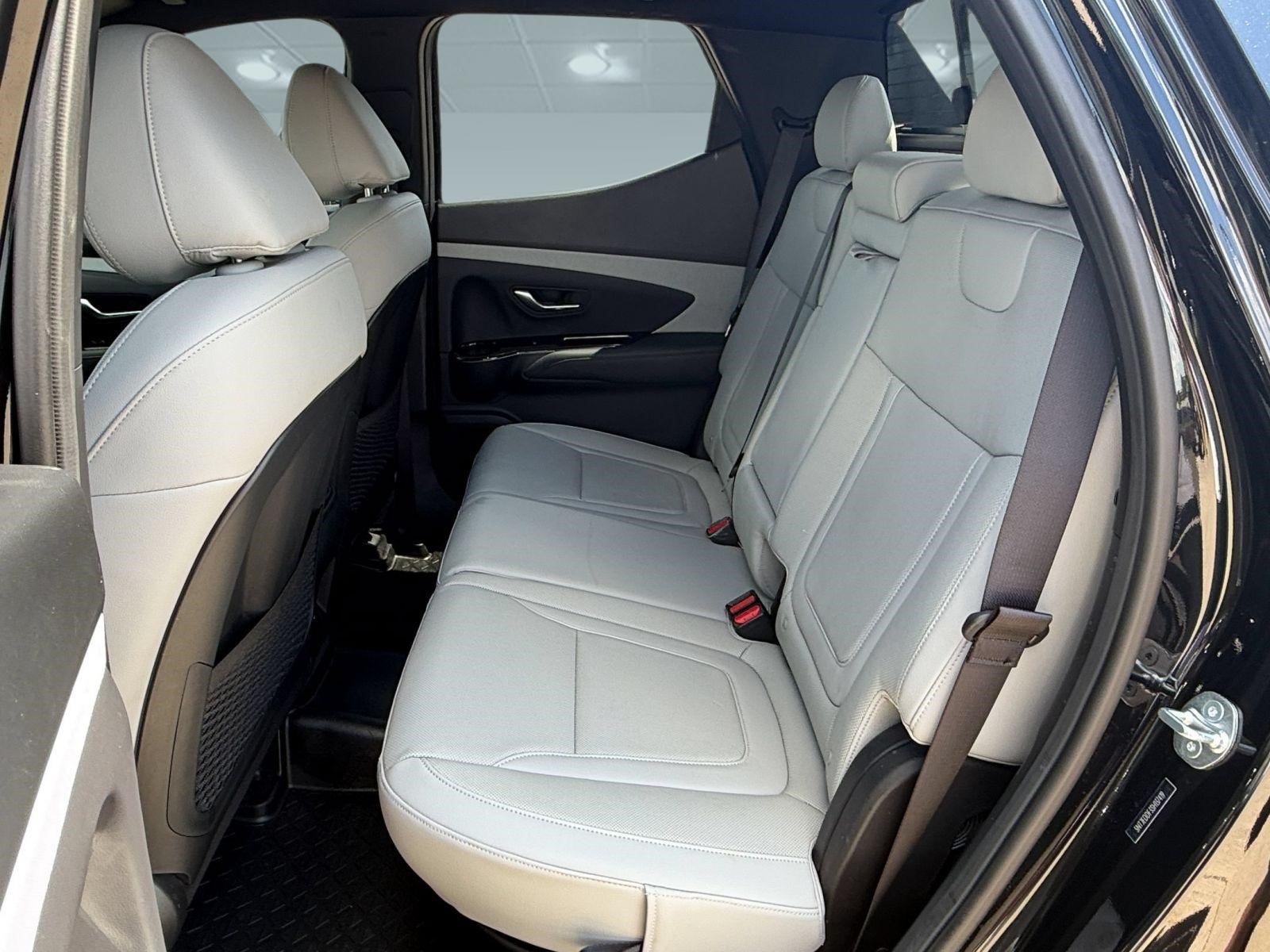 Used 2025 Hyundai Santa Cruz Limited AWD/4WD image 23