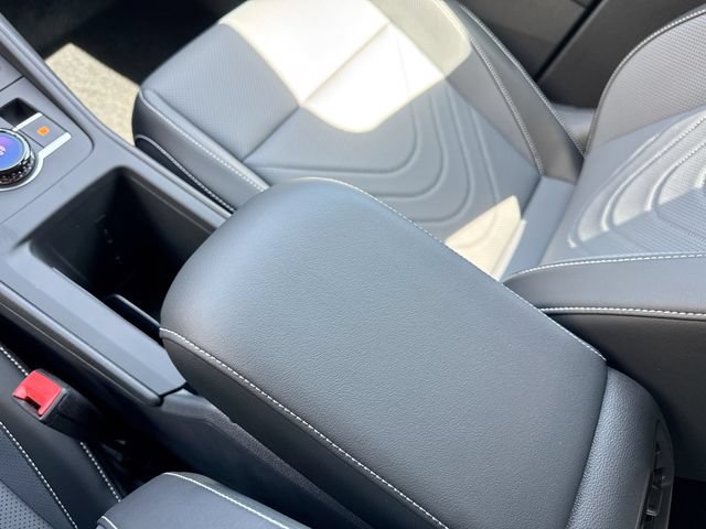 New 2026 Volkswagen Tiguan SE R-Line FWD image 23