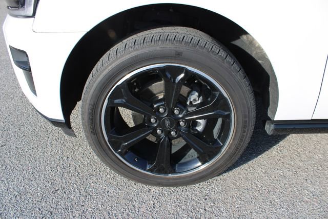 Used 2024 Ford Expedition Max Limited image 11