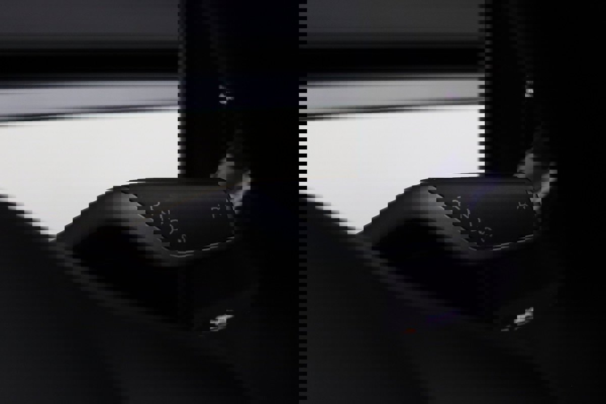 Used 2021 Tesla Model Y Long Range image 48