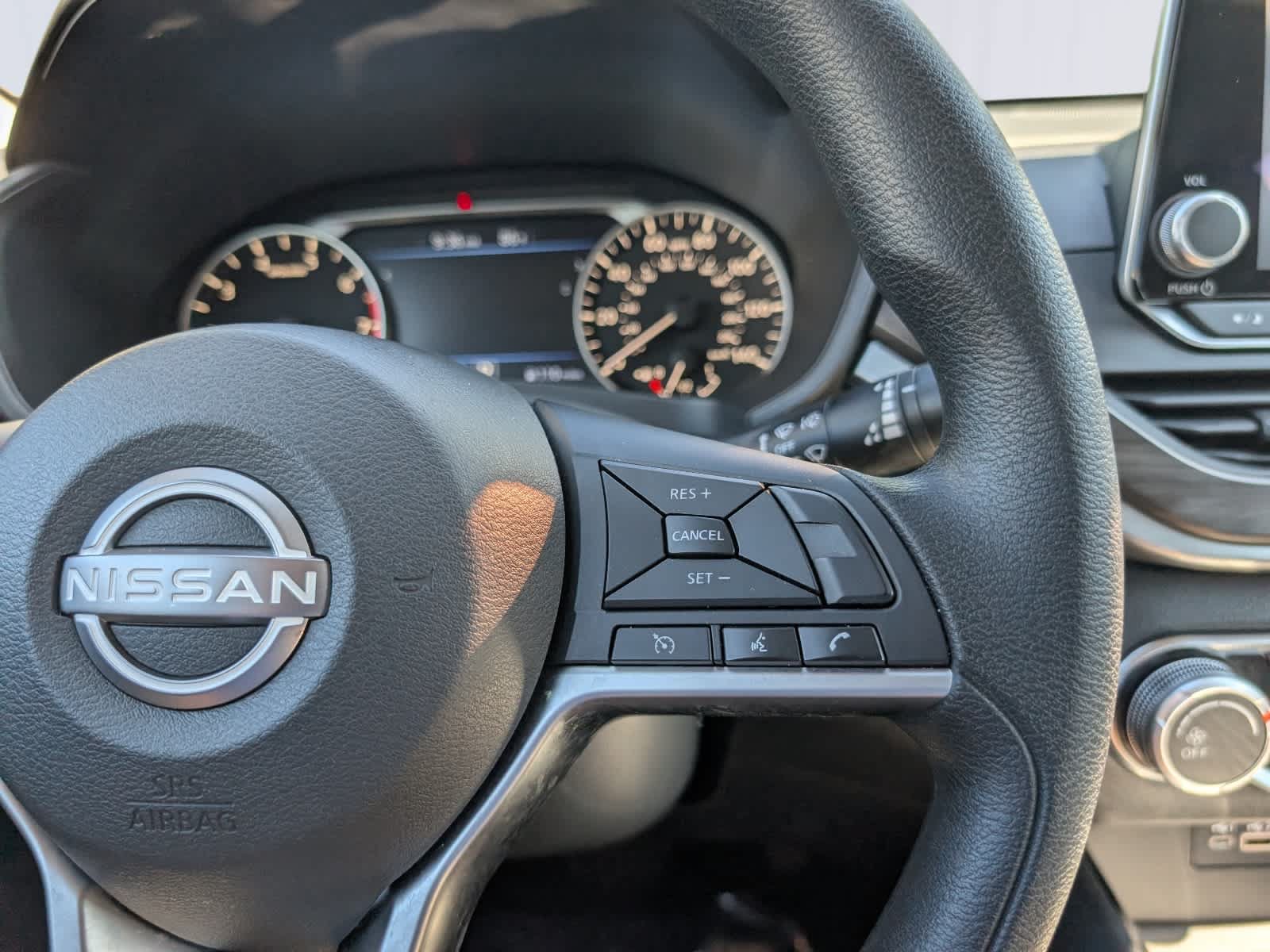 Used 2024 Nissan Altima 2.5 SV FWD image 23
