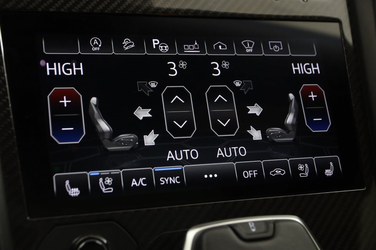 Used 2021 Lamborghini Urus AWD/4WD image 50