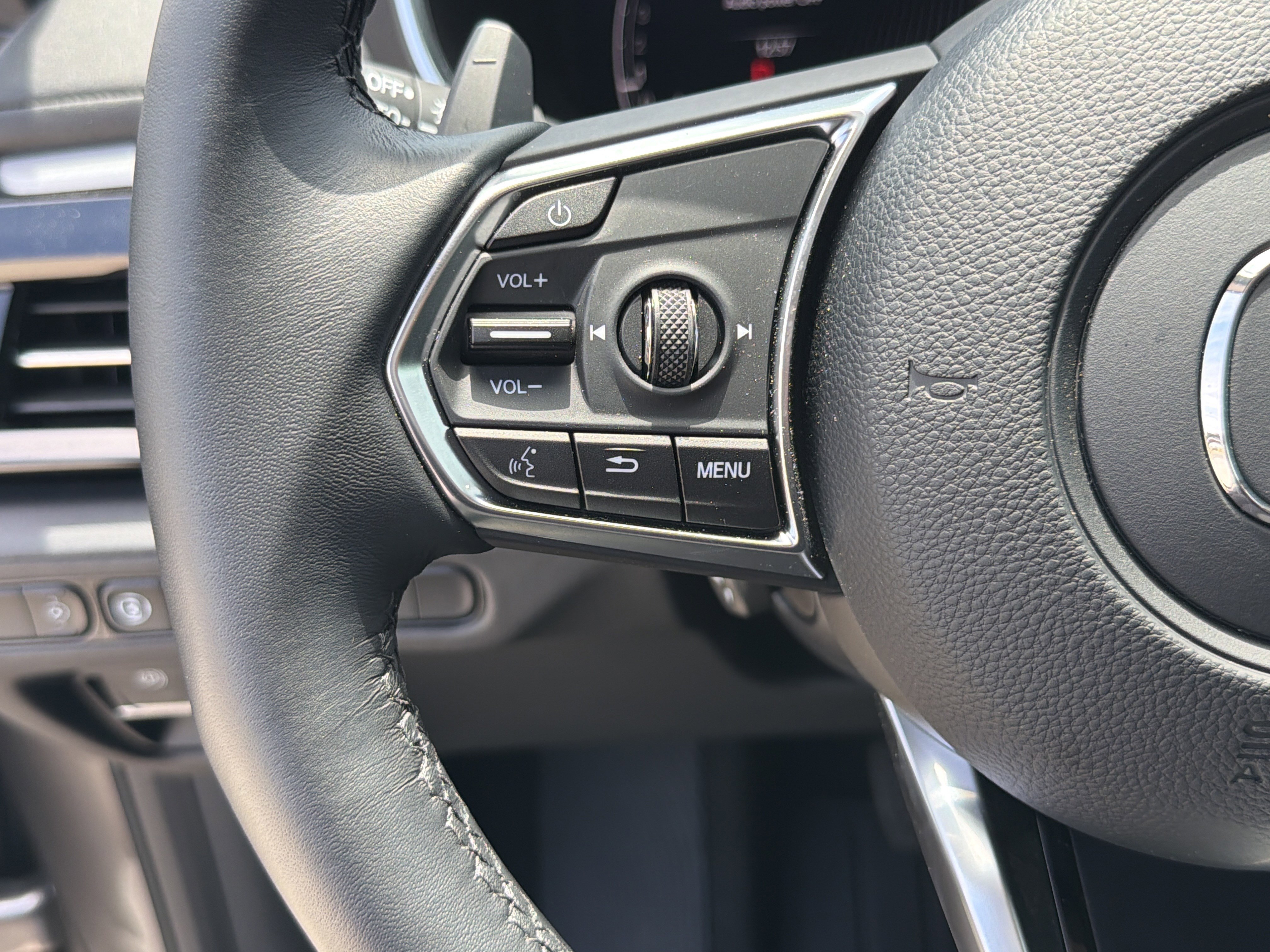 Certified 2026 Acura MDX FWD w/ Technology Package image 19