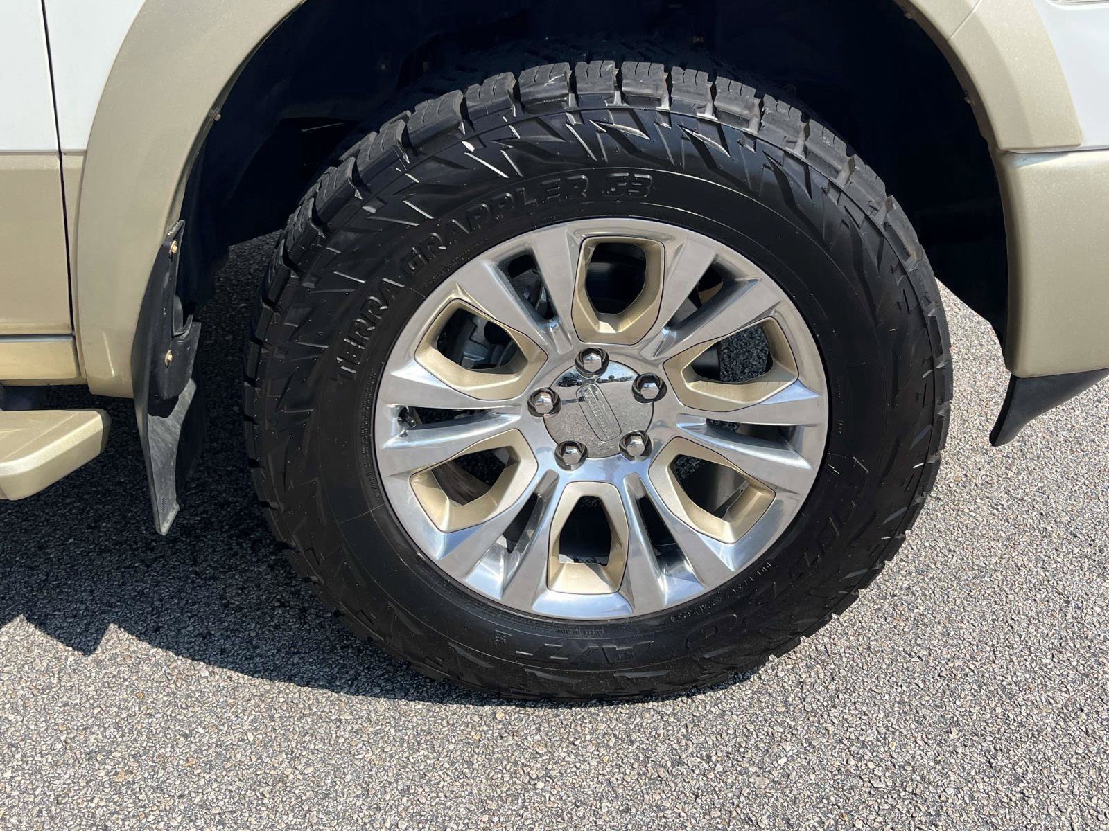 Used 2016 RAM 1500 Laramie Longhorn w/ Convenience Group AWD/4WD image 9