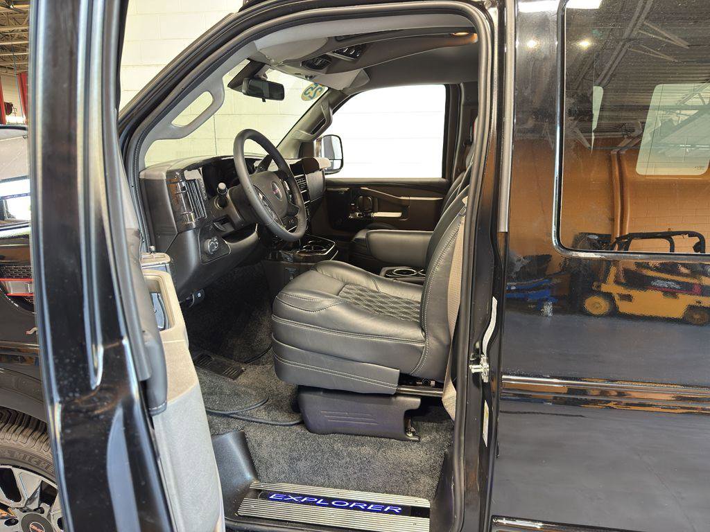 New 2025 GMC Savana 2500 Work Van image 12