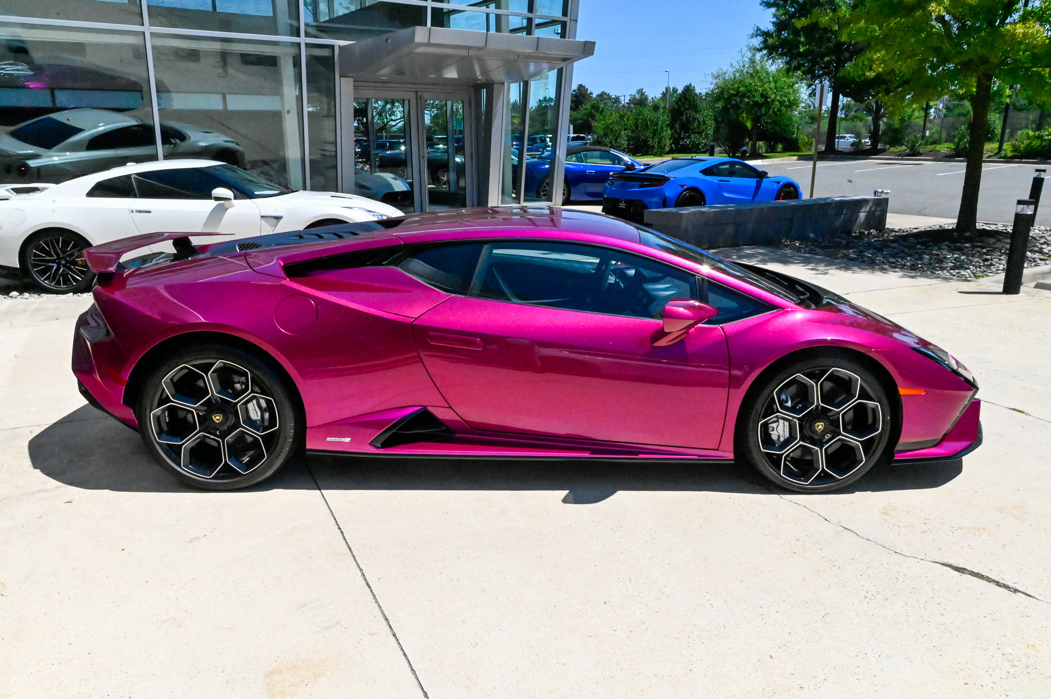 Used 2024 Lamborghini Huracan Tecnica RWD image 4