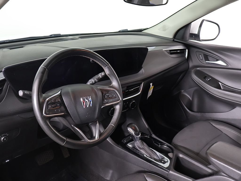 Used 2024 Buick Encore GX Preferred FWD image 24